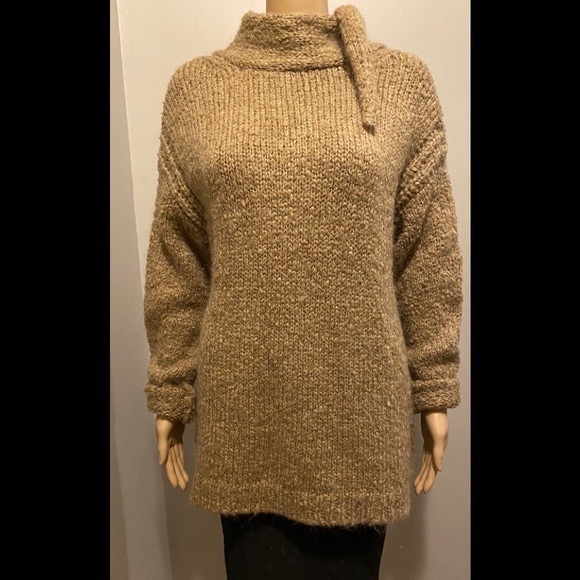 Zara Chunky Sweater - Picture 2 of 10